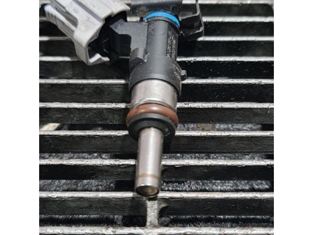 bontott DACIA SANDERO Porlasztó (1 db)