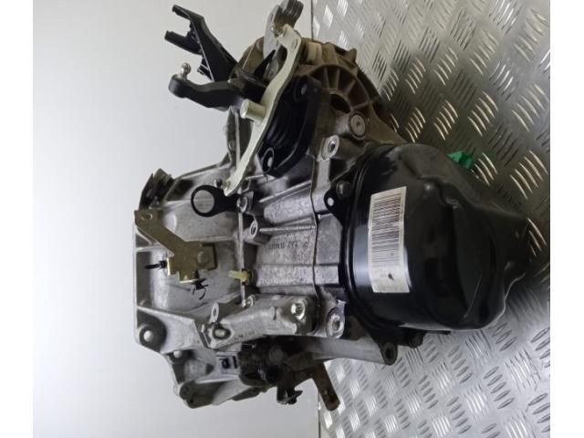bontott DACIA SANDERO Váltó (Mechanikus)