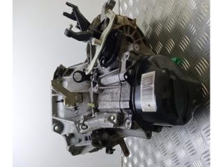 bontott DACIA SANDERO Váltó (Mechanikus)