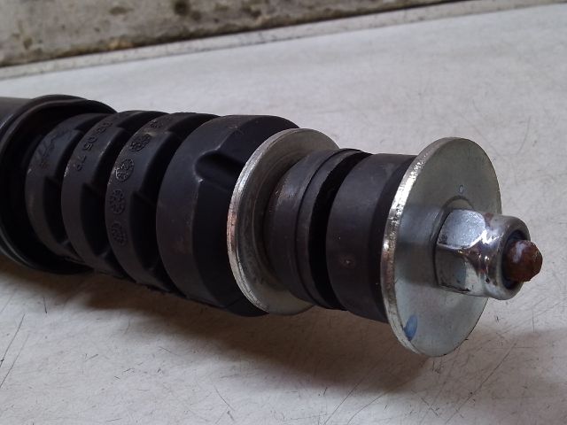 bontott DACIA SANDERO Jobb hátsó Lengéscsillapító