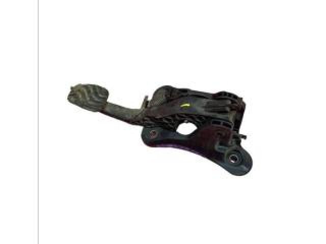 bontott DACIA SANDERO Kuplung Pedál