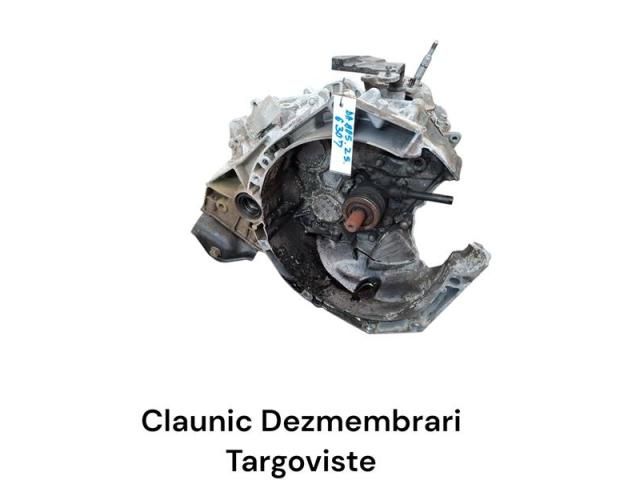 bontott DACIA SANDERO Váltó (Mechanikus)