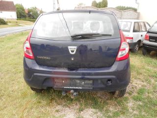 bontott DACIA SANDERO Bal hátsó Rugó