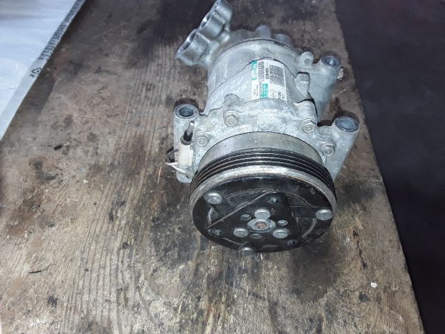 bontott DACIA SANDERO Klímakompresszor