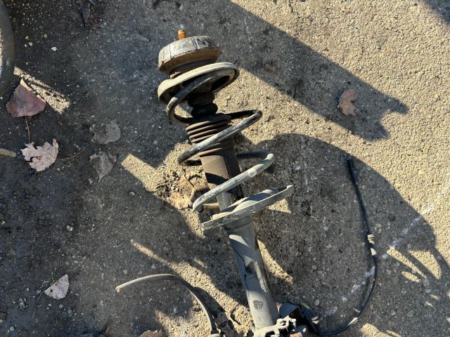 bontott DACIA SANDERO Bal első Csonkállvány Kerékaggyal