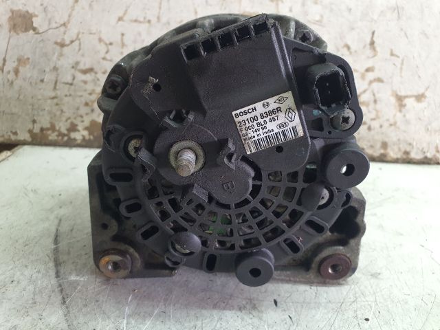 bontott DACIA SANDERO Generátor