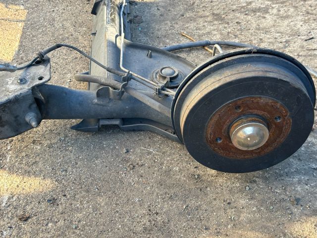 bontott DACIA SANDERO Hátsó Híd (Tárcsafékes)