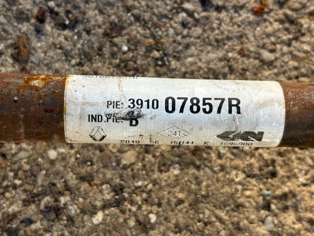 bontott DACIA SANDERO Jobb Féltengely