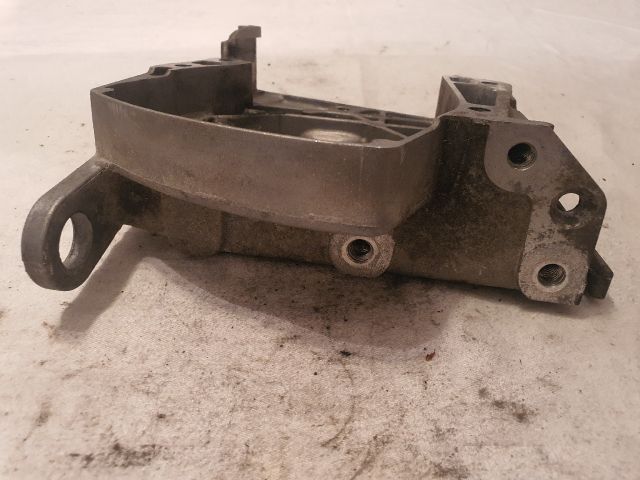 bontott DACIA SANDERO Motor Tartó Bak (Fém)