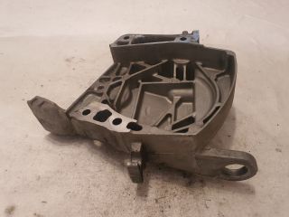 bontott DACIA SANDERO Motor Tartó Bak (Fém)