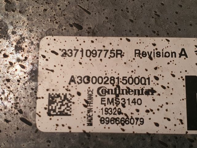 bontott DACIA SANDERO Motorvezérlő