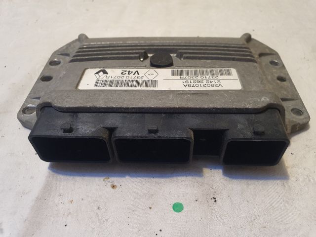 bontott DACIA SANDERO Motorvezérlő