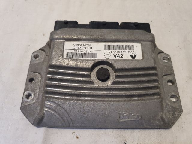 bontott DACIA SANDERO Motorvezérlő