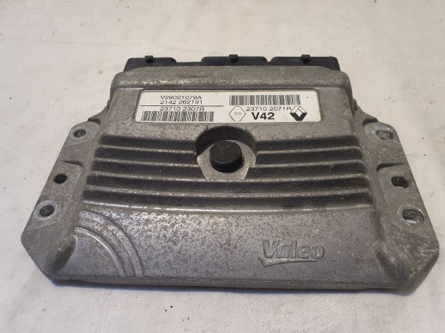 bontott DACIA SANDERO Motorvezérlő