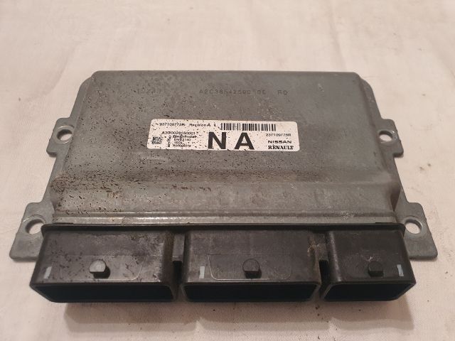 bontott DACIA SANDERO Motorvezérlő