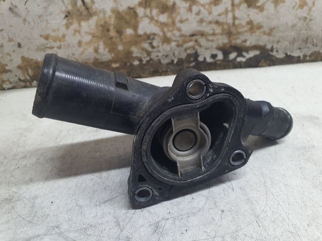 bontott DACIA SANDERO Termosztátház