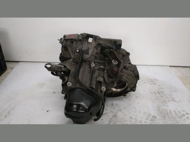 bontott DACIA SANDERO Váltó (Mechanikus)