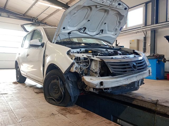 bontott DACIA SANDERO Bal első Féknyereg Munkahengerrel