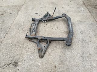 bontott DACIA SANDERO Első Bölcső