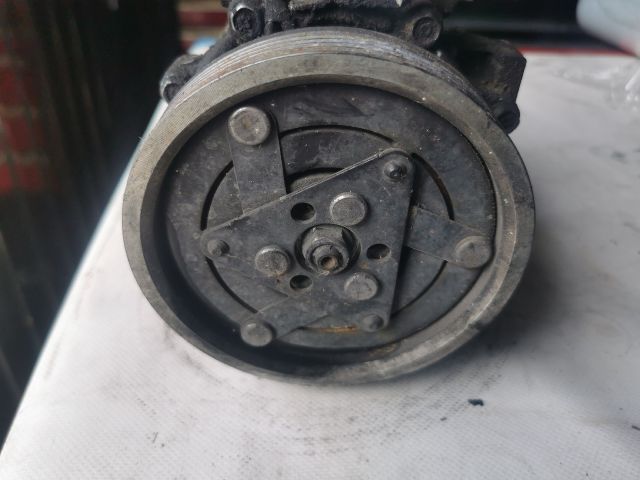 bontott DACIA SANDERO Klímakompresszor