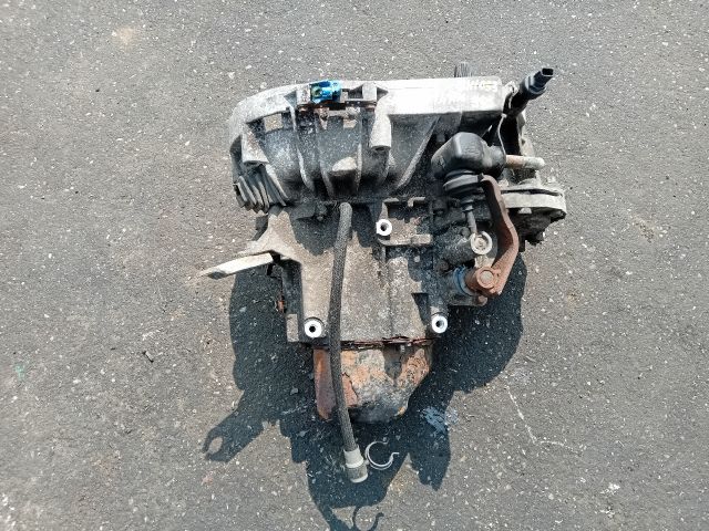bontott DACIA SANDERO Váltó (Mechanikus)