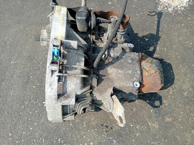 bontott DACIA SANDERO Váltó (Mechanikus)