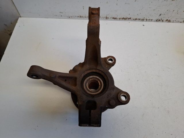 bontott DACIA SANDERO Bal első Csonkállvány Kerékaggyal