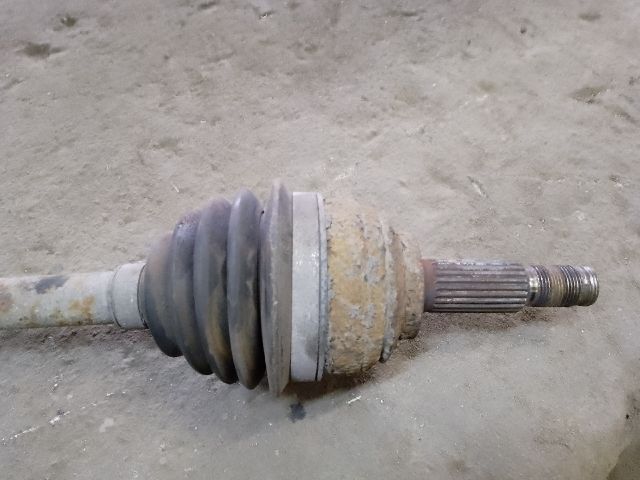 bontott DACIA SANDERO Bal Féltengely