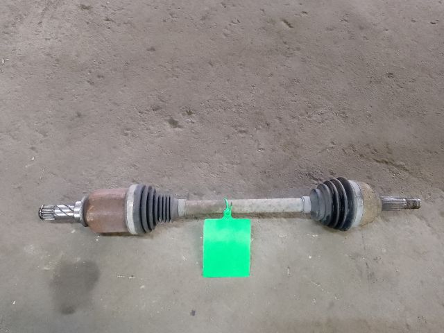 bontott DACIA SANDERO Bal Féltengely