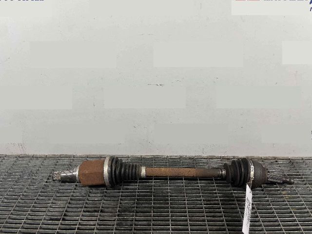 bontott DACIA SANDERO Bal Féltengely