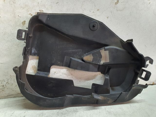 bontott DACIA SANDERO Első Felső Vezérlés Burkolat