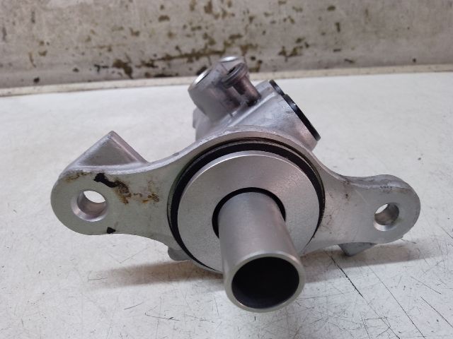 bontott DACIA SANDERO Főfékhenger