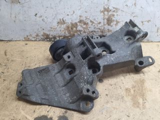 bontott DACIA SANDERO Generátor Tartó Bak