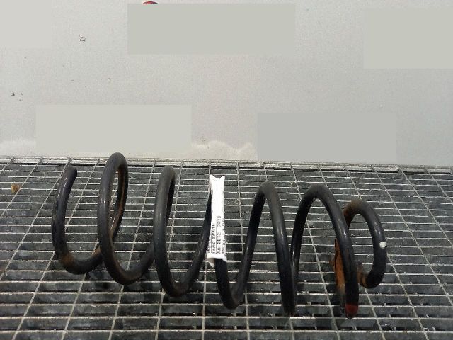 bontott DACIA SANDERO Hátsó Rugó