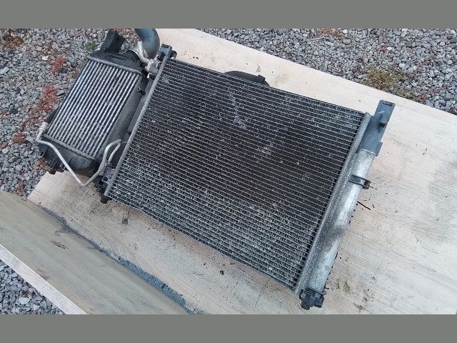 bontott DACIA SANDERO Hűtő Ventilátor(ok), Radiátor(ok) Szett