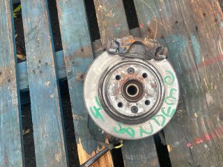 bontott DACIA SANDERO Jobb első Csonkállvány Kerékaggyal