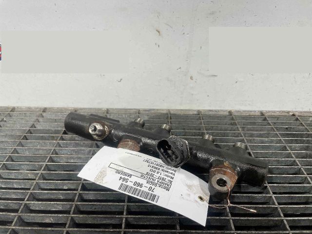 bontott DACIA SANDERO Közösnyomócső