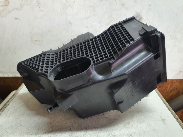 bontott DACIA SANDERO Légszűrő Ház