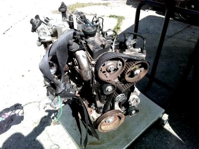 bontott DACIA SANDERO Motor (Fűzött blokk hengerfejjel)