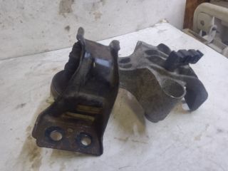 bontott DACIA SANDERO Motor Tartó Bak (Fém)