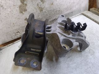 bontott DACIA SANDERO Motor Tartó Bak (Fém)