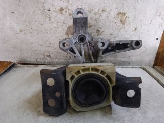 bontott DACIA SANDERO Motor Tartó Bak (Fém)