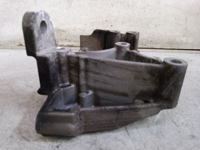 bontott DACIA SANDERO Motor Tartó Bak (Fém)