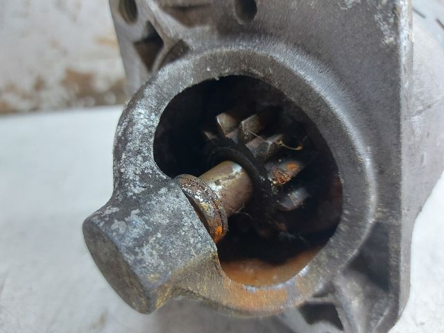 bontott DACIA SANDERO Önindító