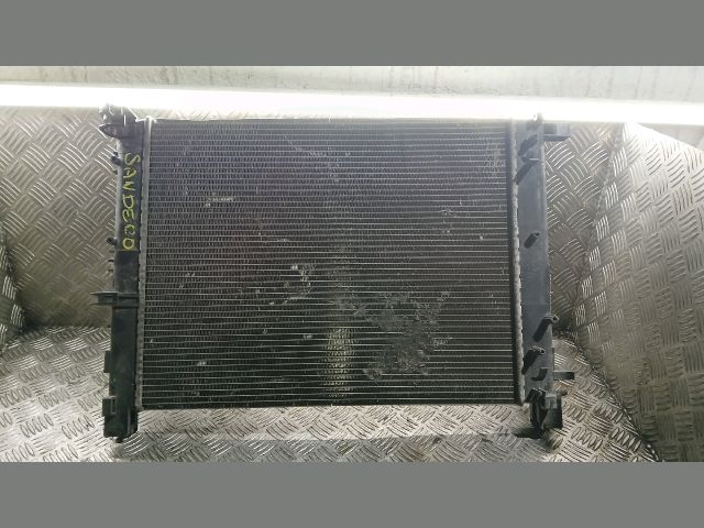 bontott DACIA SANDERO Vízhűtő Radiátor (Klímás)