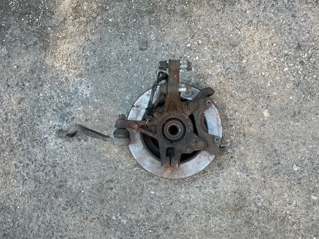 bontott DACIA SANDERO Bal első Kerékagy