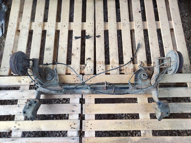 bontott DACIA SANDERO Hátsó Híd (Dobfékes)