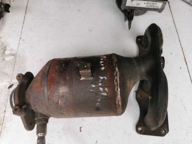 bontott DACIA SANDERO Leömlő (Soros)