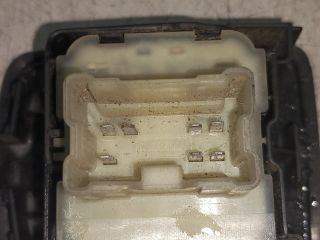 bontott DACIA SANDERO Ablakemelő Kapcsoló Négyes / Kettes