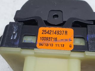 bontott DACIA SANDERO Ablakemelő Kapcsoló Négyes / Kettes